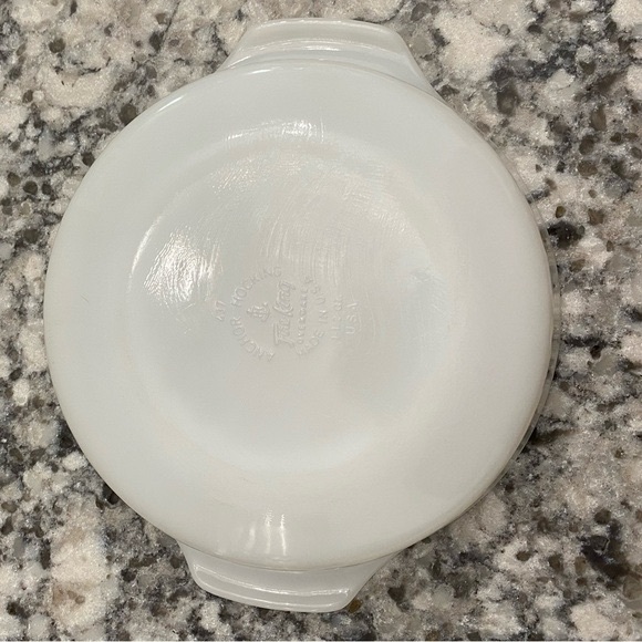 VTG ANCHOR HOCKING FIRE KING MILK GLASS 437 1.5 QUART CANDLE GLOW CASSEROLE DISH - Picture 7 of 8